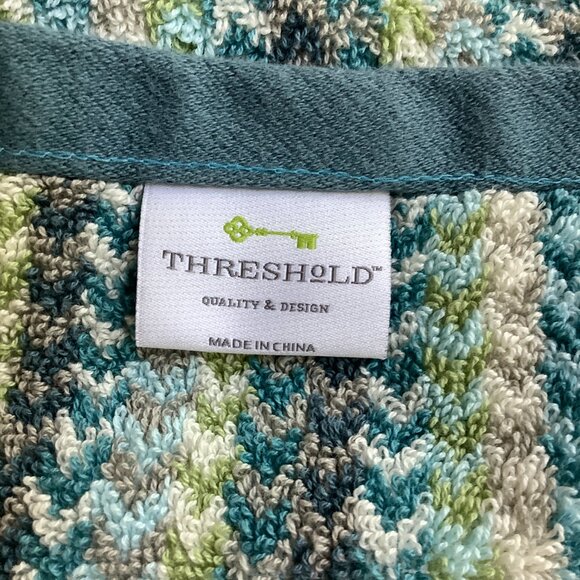 Hooded Beach Bath Towel - Picture 3 of 9